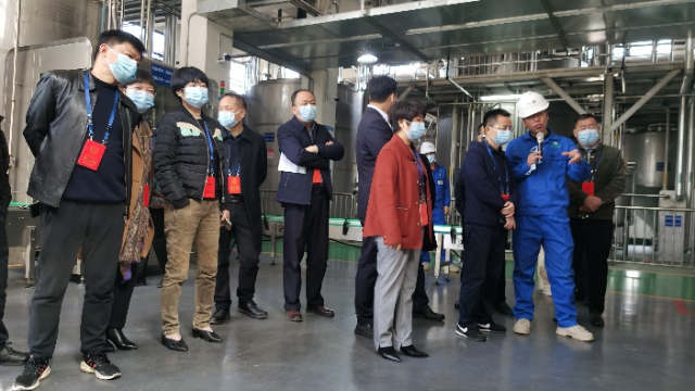 津市市人大常委会莅临long8 龙8国际生物湖南生产基地视察指导